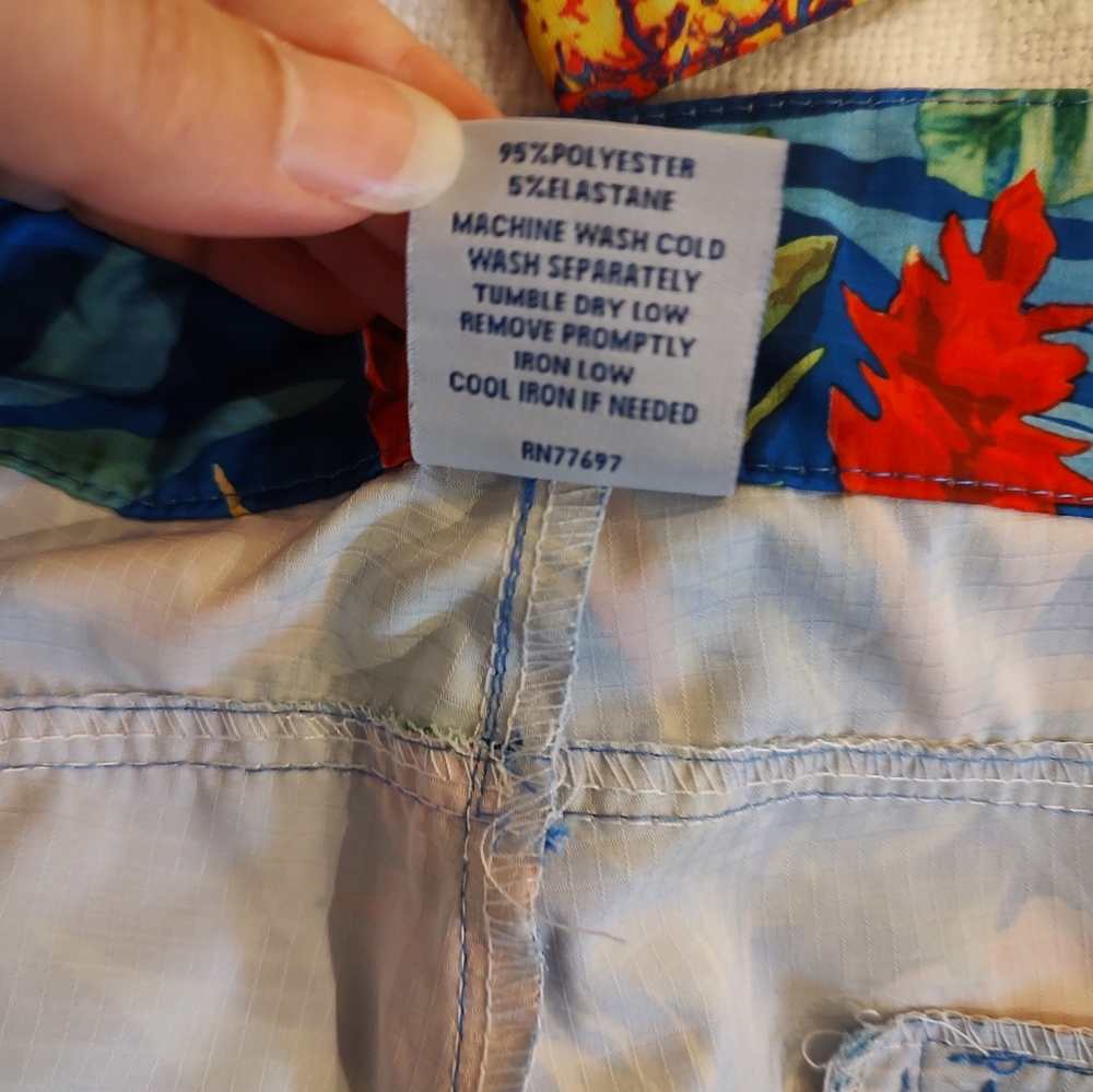 Guy Harvey Board Shorts Tropical Parrot Blue Red Floral Beach 4" Size 12 - Picture 5 of 6